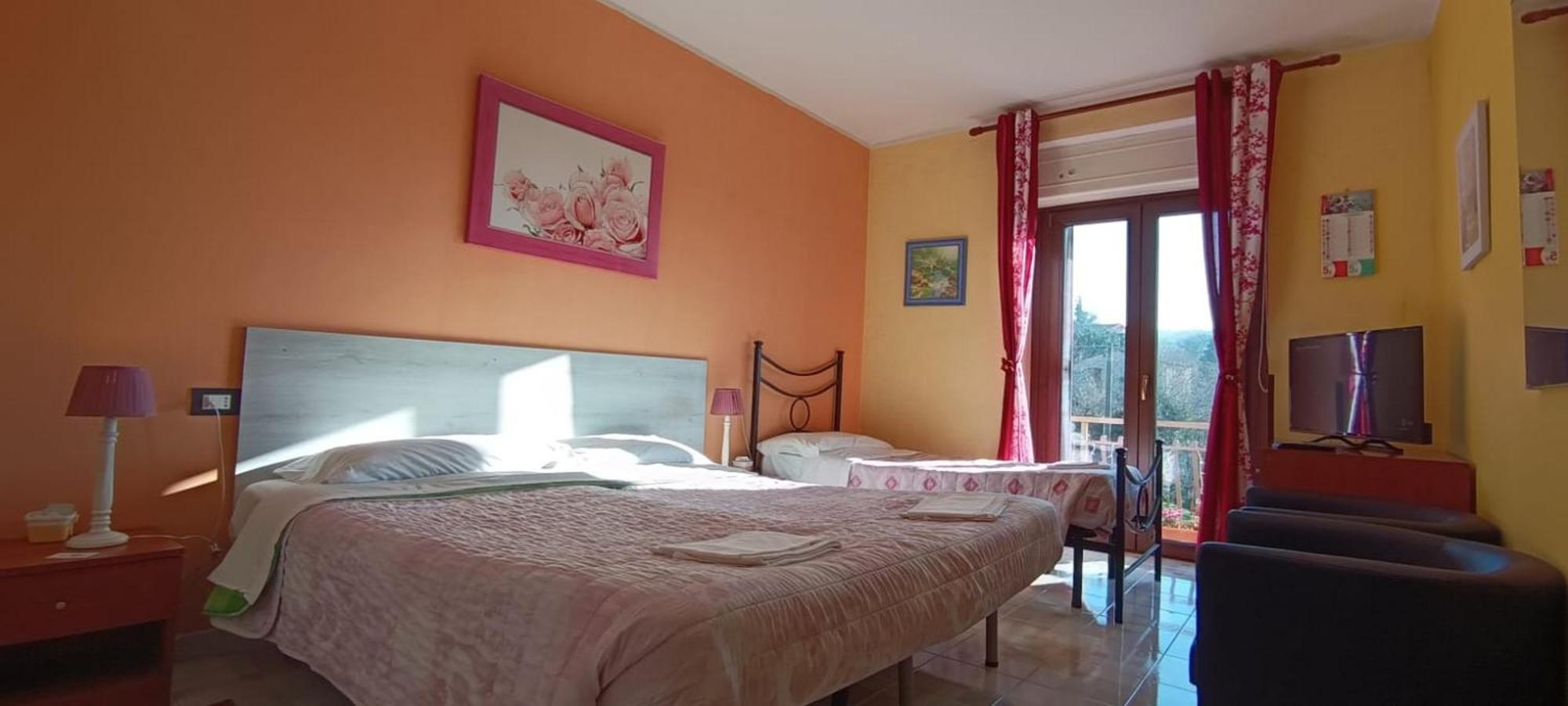 Poggio Picenze Complesso Turistico Aurora - Camere B&B מראה חיצוני תמונה