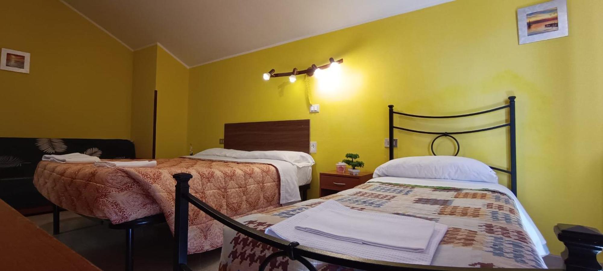 Poggio Picenze Complesso Turistico Aurora - Camere B&B מראה חיצוני תמונה