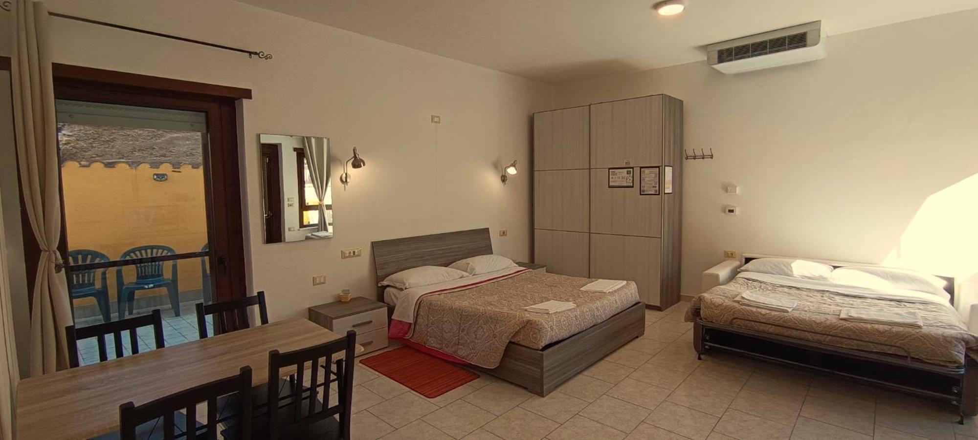 Poggio Picenze Complesso Turistico Aurora - Camere B&B מראה חיצוני תמונה