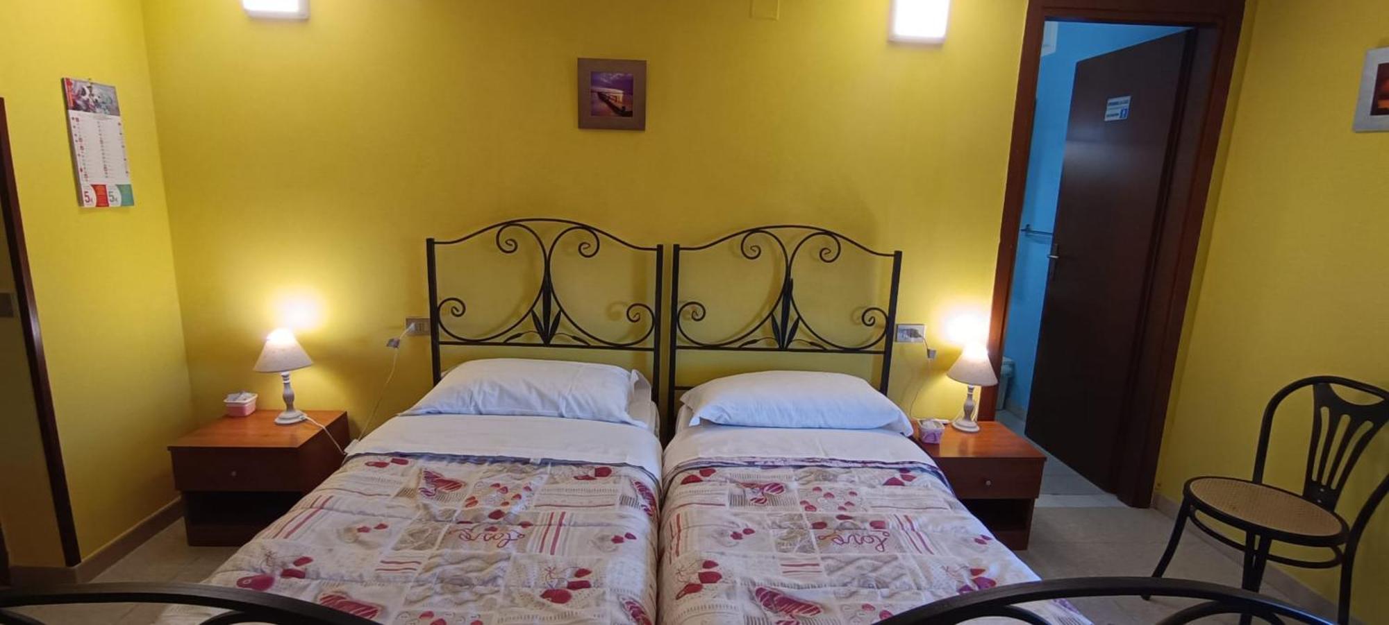 Poggio Picenze Complesso Turistico Aurora - Camere B&B מראה חיצוני תמונה