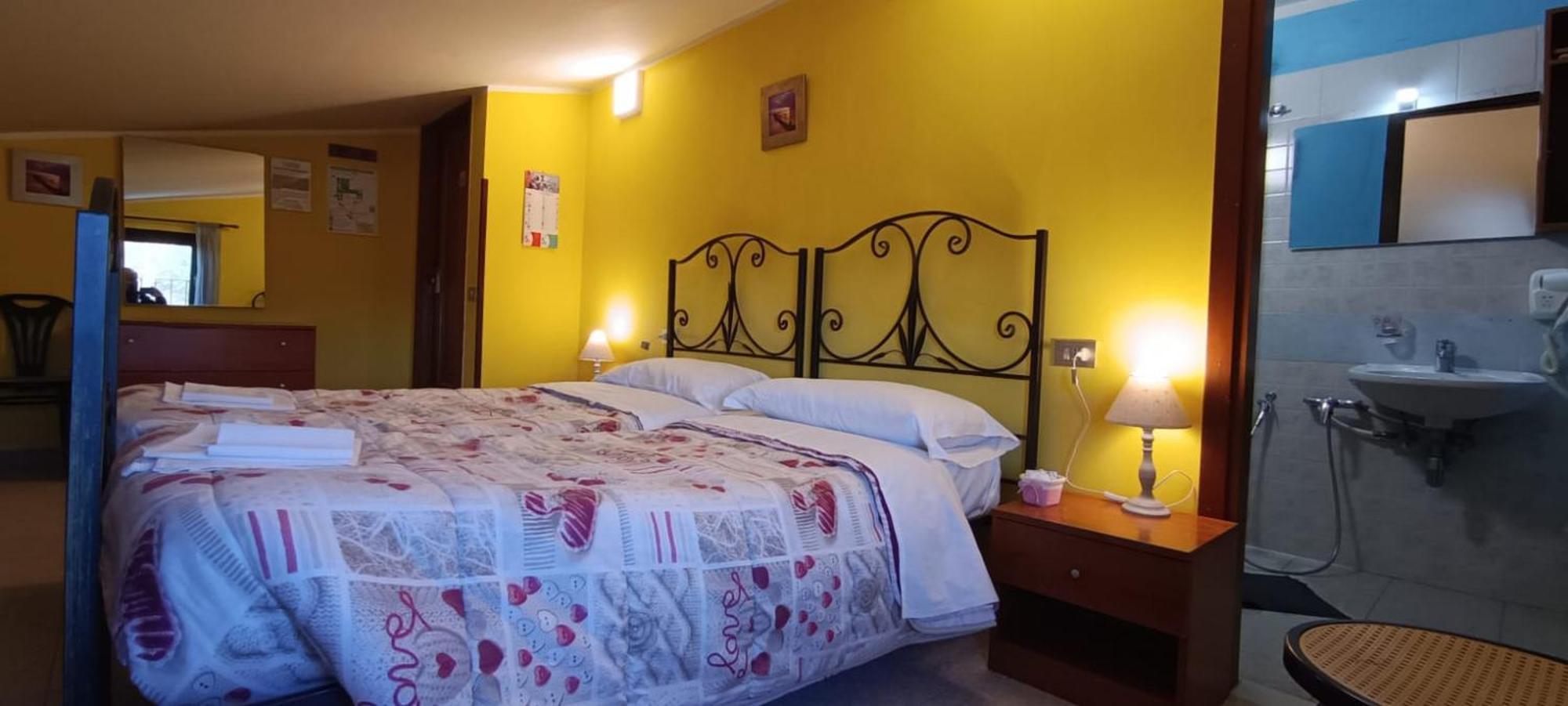 Poggio Picenze Complesso Turistico Aurora - Camere B&B מראה חיצוני תמונה